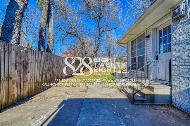 Building Photo - Beautifully Updated 3 Bed/2 Bath Single Fa...