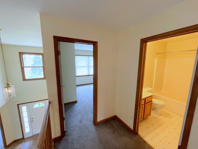 Building Photo - 220 Concord Hill Dr