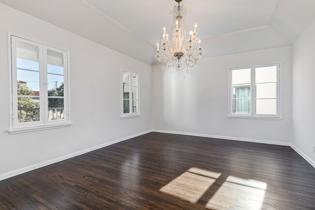 Building Photo - Clarkhill Residences LLC - 145