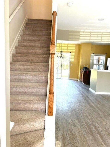 Building Photo - 1008 Prestwyck Ct