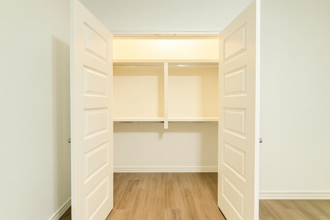 Building Photo - 5702 Moses Lp