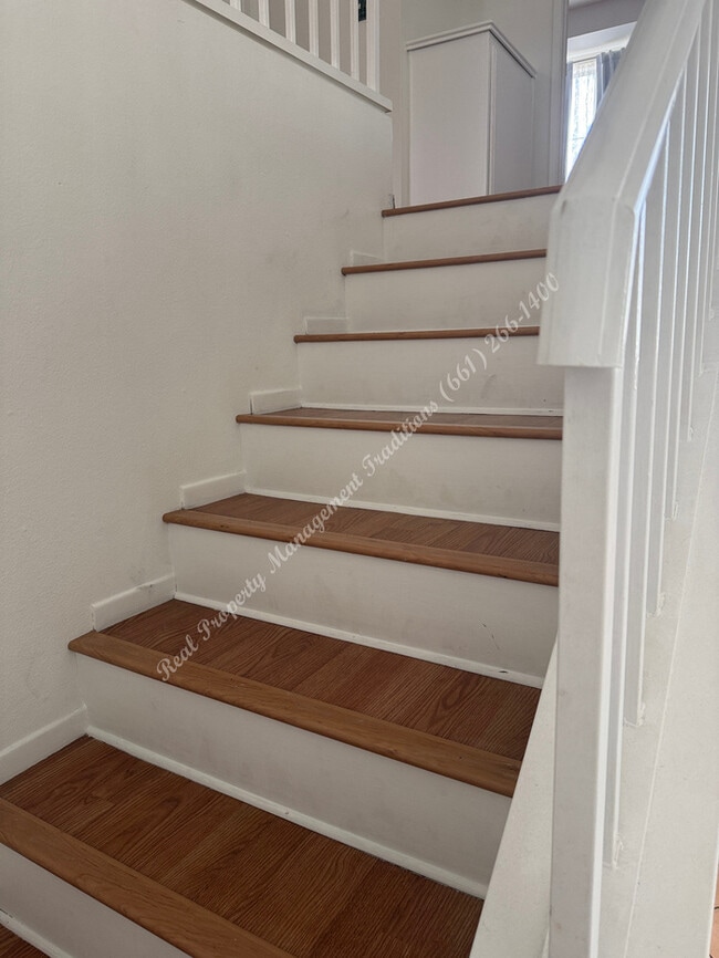 Building Photo - 44639 Tarragon Dr