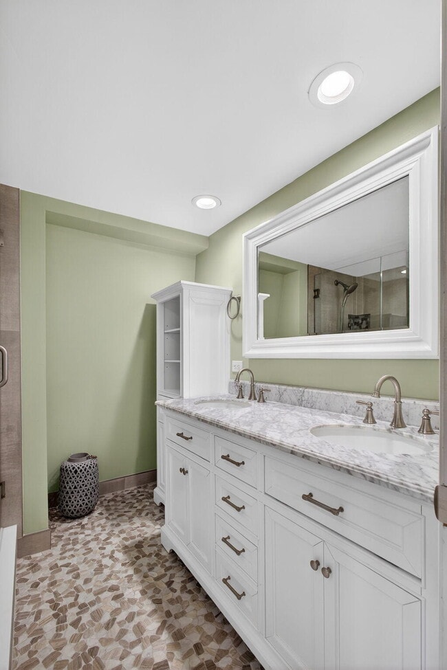 Building Photo - 112 Ocean Cove Dr