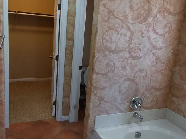 Building Photo - "Spacious 4-Bed Oasis with Fireplace in Twentynine Palms – Perfect for Cozy Living!"