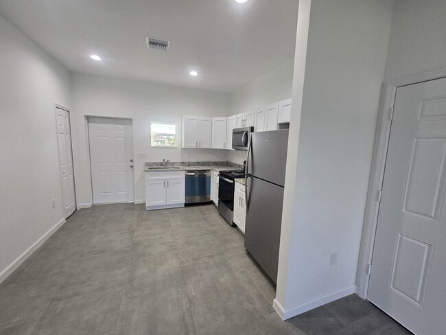 Building Photo - Brand-New 2/2/1 -SW Lehigh Acres-See this one TODAY!