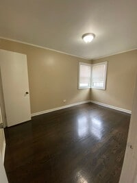 Building Photo - Beautiful House Available NOW $1500.00