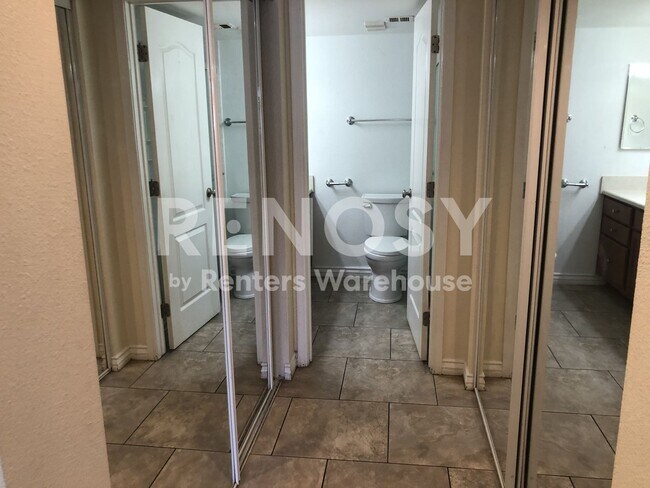 Building Photo - 3420 W Danbury Dr
