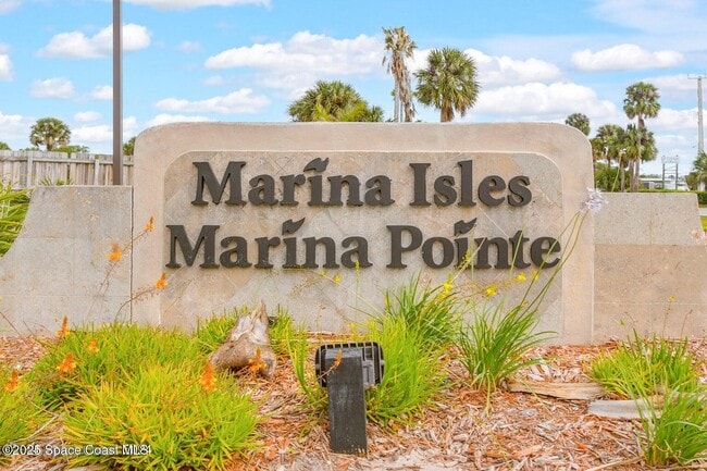 Building Photo - 18 Marina Isles Blvd