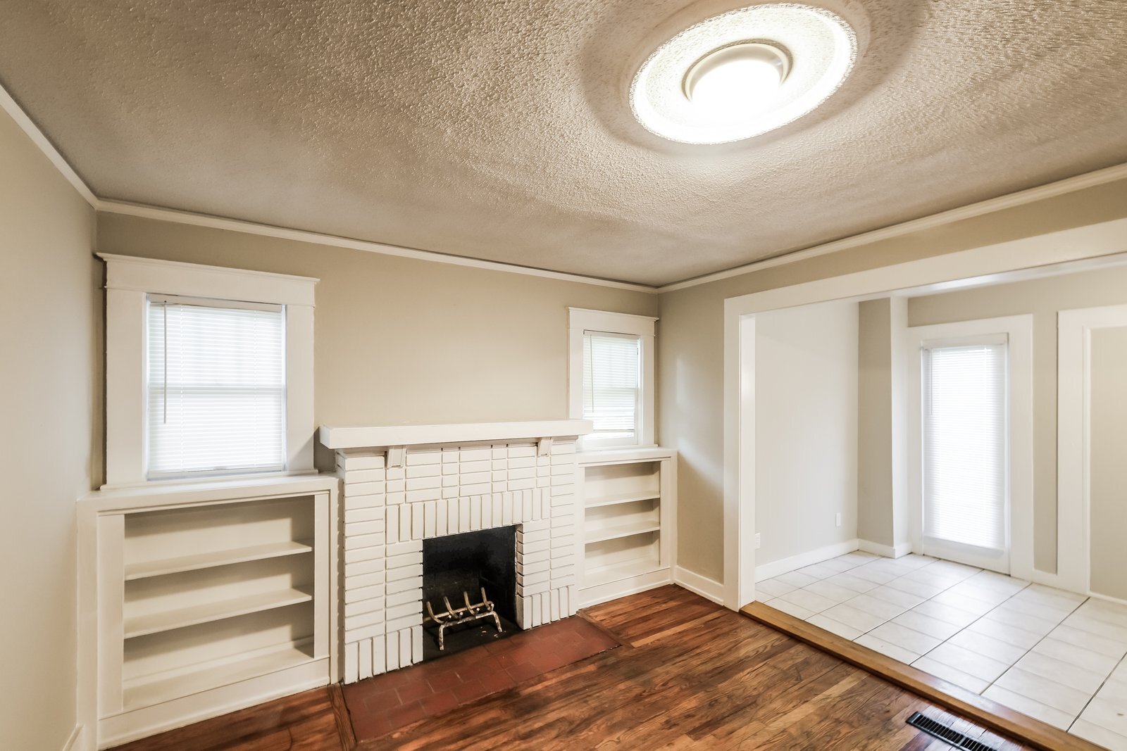 Building Photo - 8214 8th Ave S