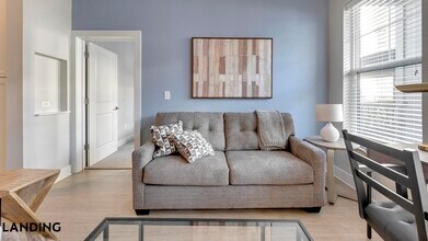 Building Photo - 15401 Chenal Pkwy