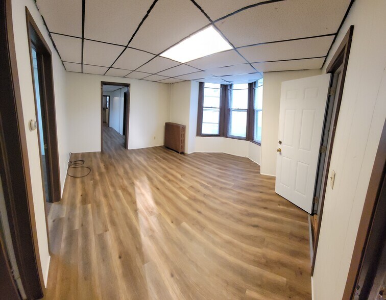 Building Photo - 137 N Prairie St