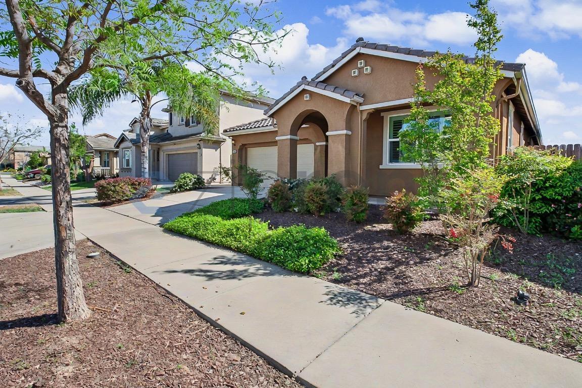 Building Photo - 3730 Iskenderun Ave