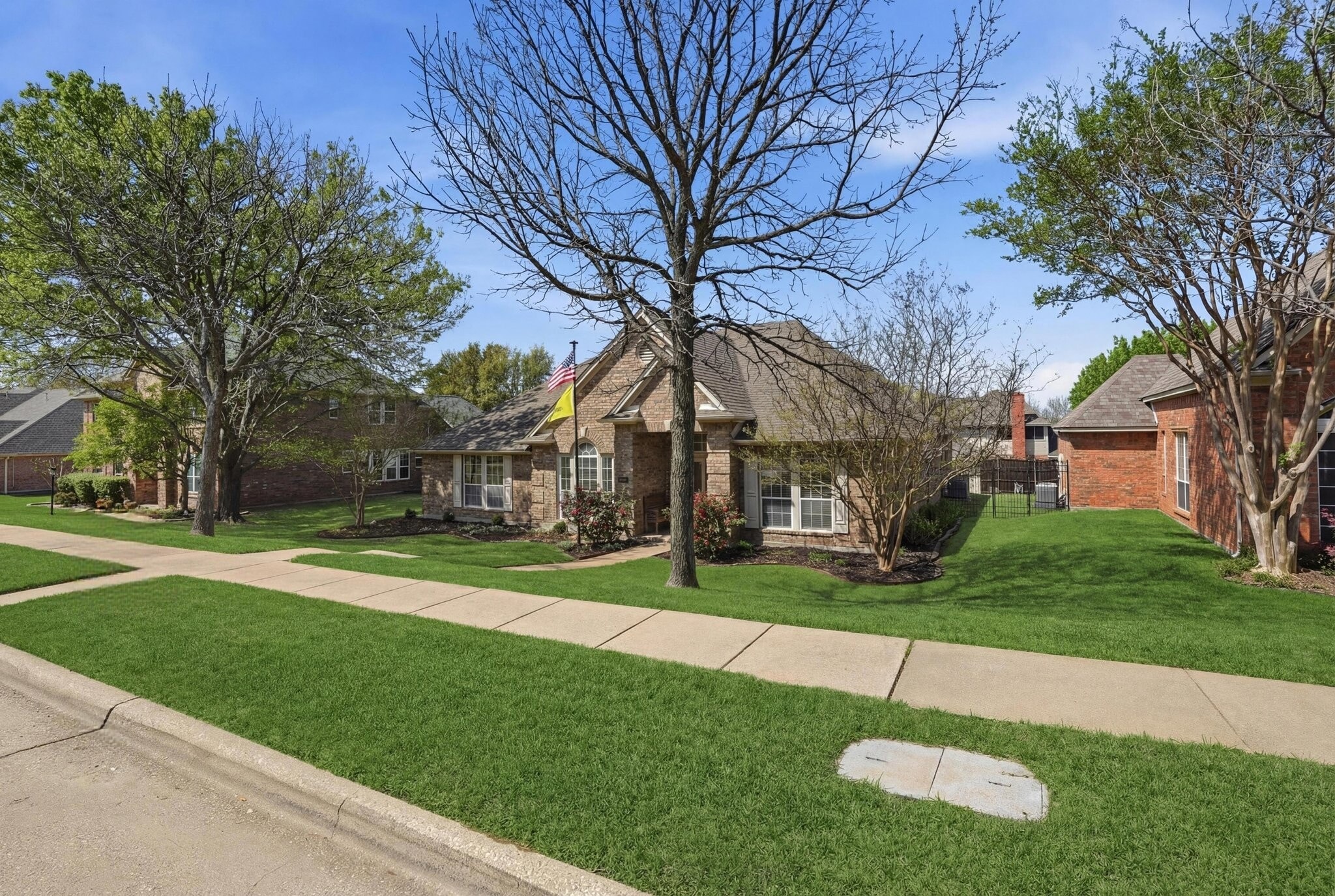 Building Photo - 6613 Barclay Ln
