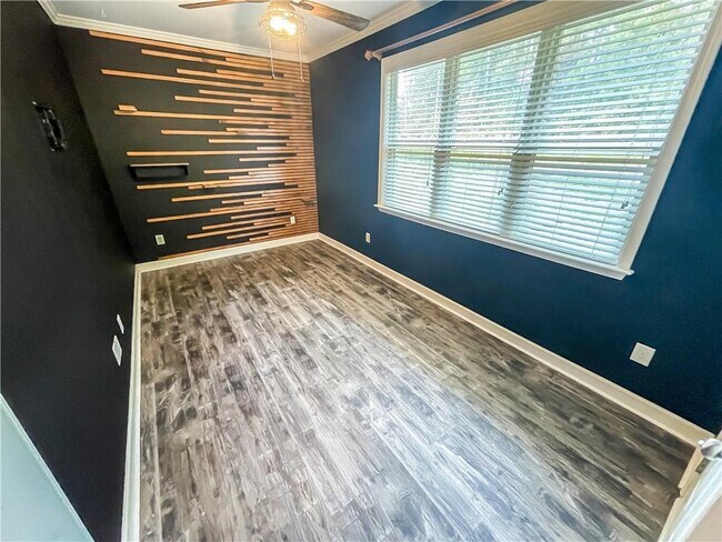 Building Photo - 4450 Wooded Oaks NW