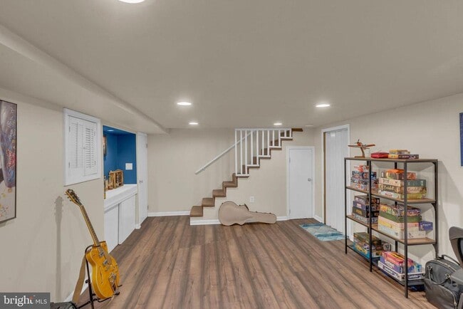 Building Photo - 247 Lawnside Ave