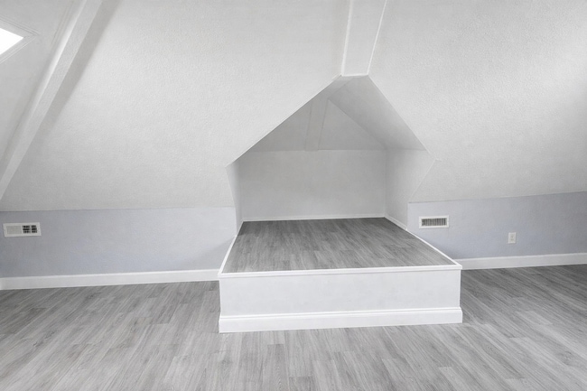 Building Photo - 2707 N College Ave