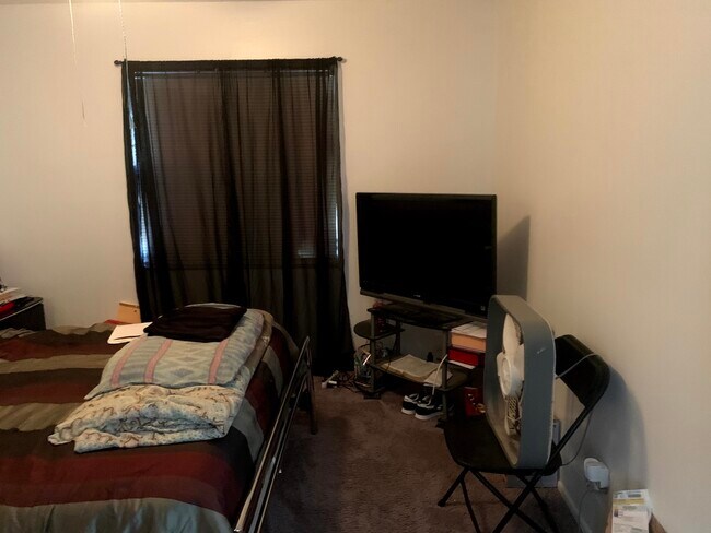 Building Photo - 4134 12th Ave S