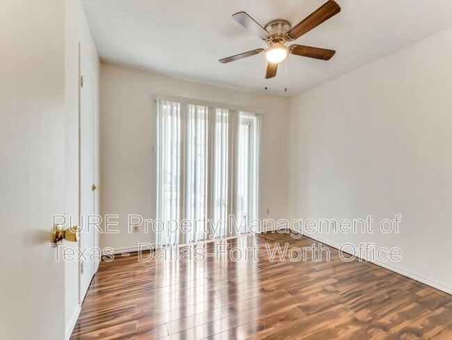 Building Photo - 1224 Parkwood Pl