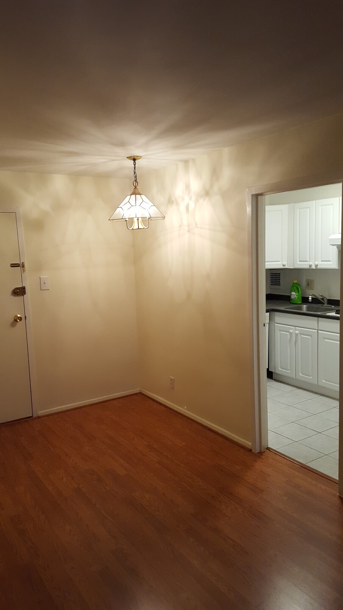 Breakfast nook - 2401 H St NW