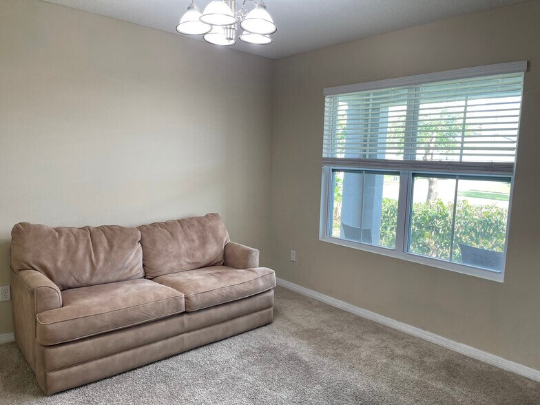 Building Photo - 9009 Tuscan Cypress St