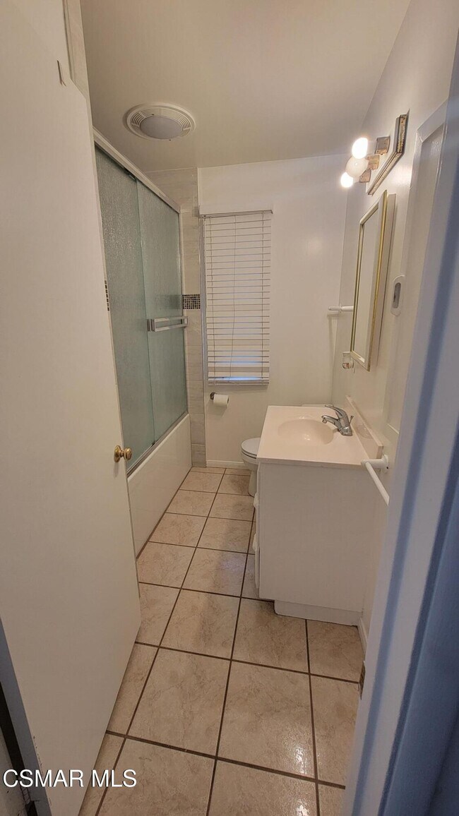 Building Photo - 1720 Elsinore Creek