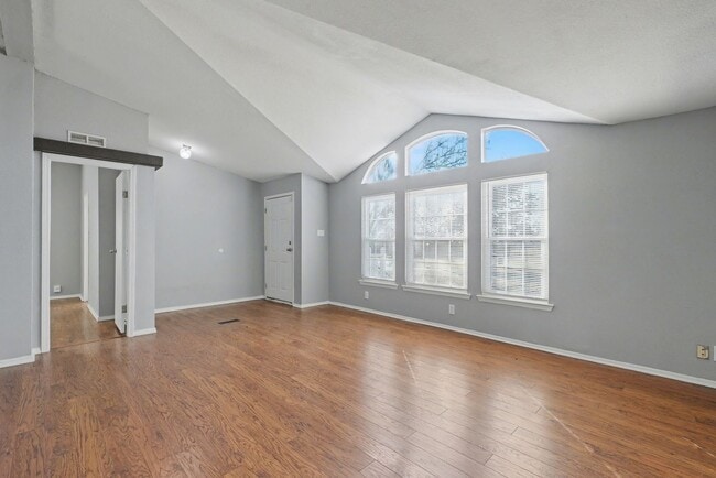 Building Photo - 3-Bed Home with Fireplace, Fenced Yard & Flexible Living Space