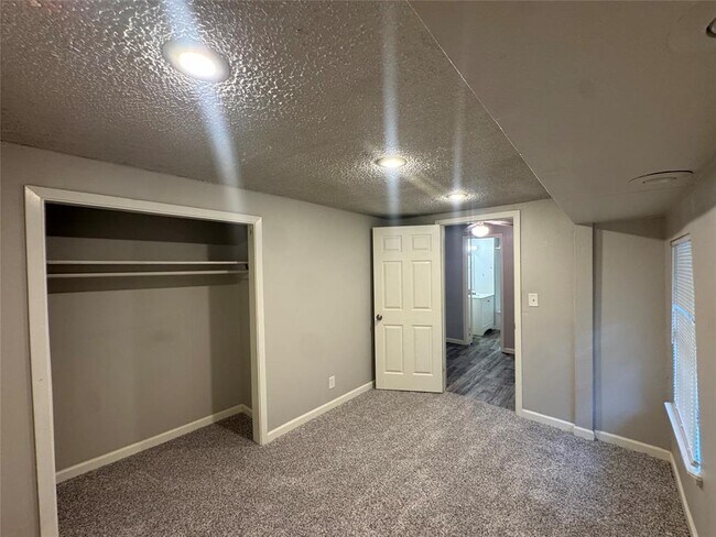 Building Photo - 5007 Heflin Ln