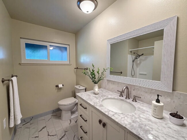 Building Photo - Remodeled 3 Bedroom Home