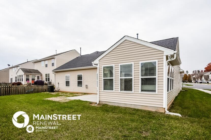 Building Photo - 7010 Dacian Ln