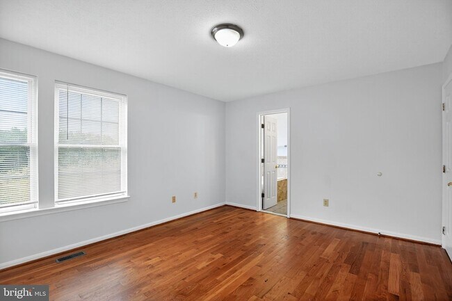 Building Photo - 22513 Castle Pollard Way