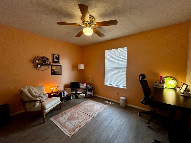 Building Photo - 1736 S 10th Ave