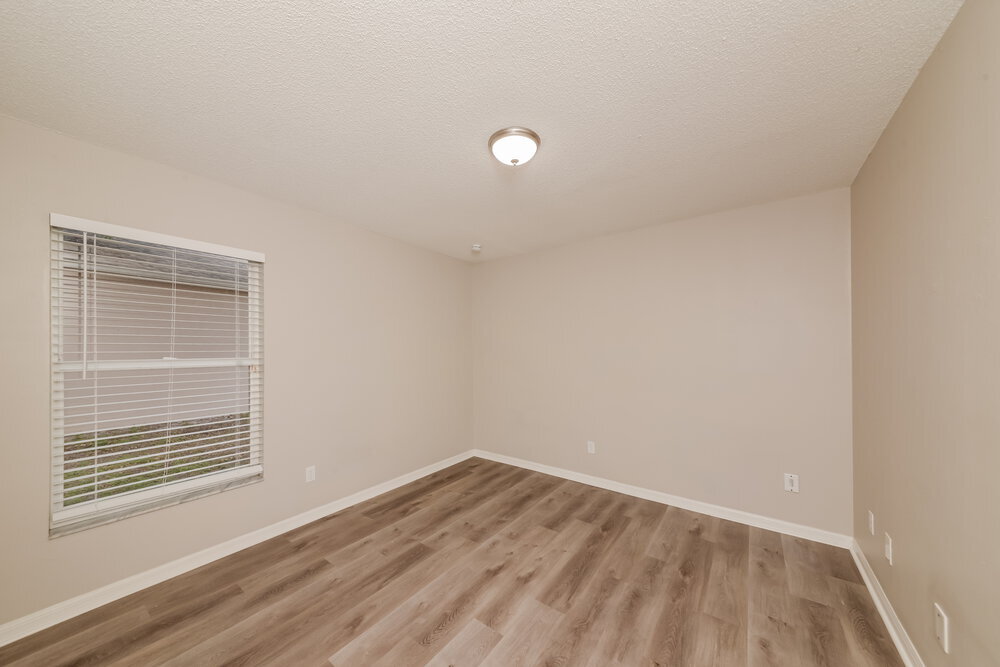 Building Photo - 4637 72nd Ct E