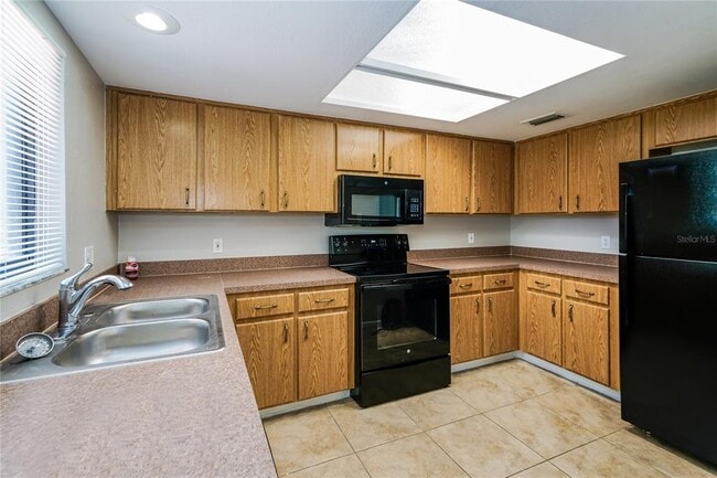 Building Photo - 4212 E Temple Heights Rd