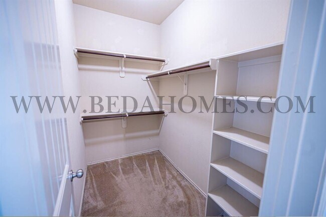Building Photo - 7880 Galleon Field Ln