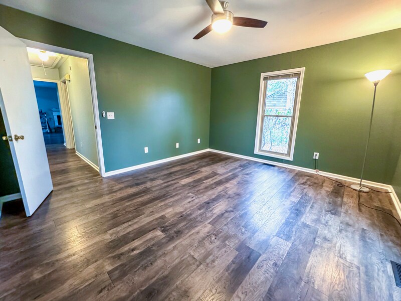 Building Photo - 1104 Boone Ln