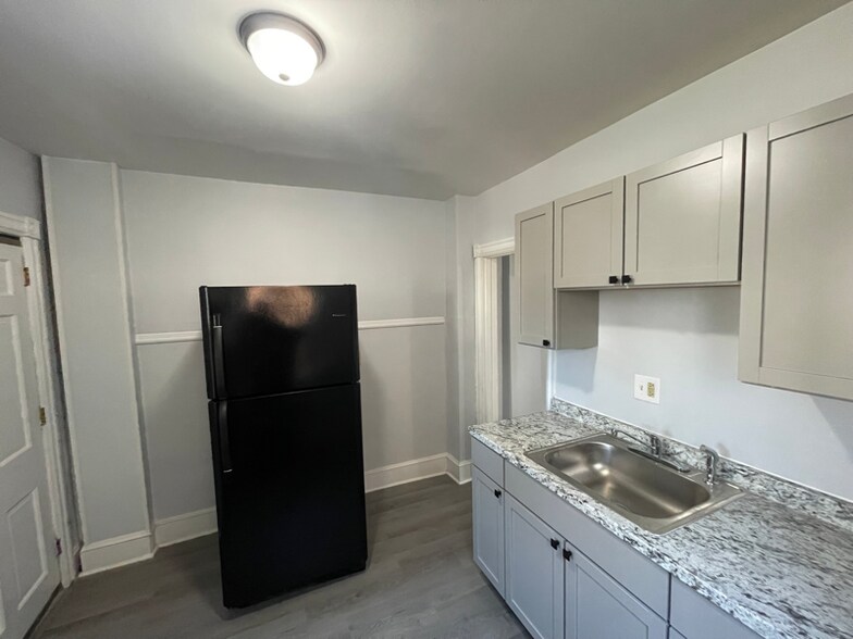 Building Photo - 417 N Rodney St