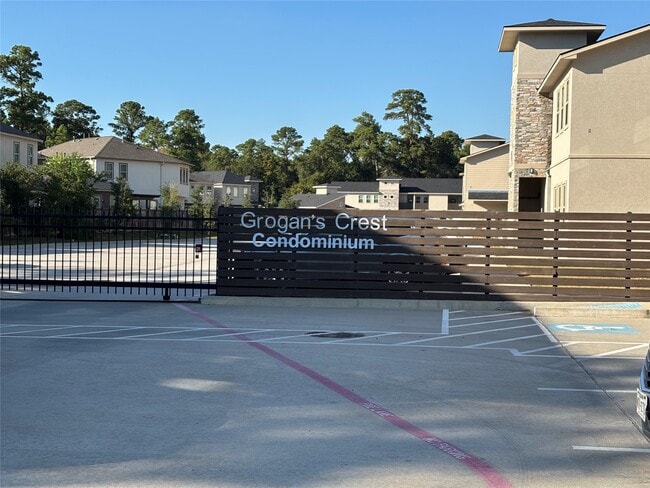 Building Photo - 504 Nursery Rd