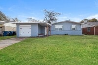 Building Photo - 2404 Carlton Way