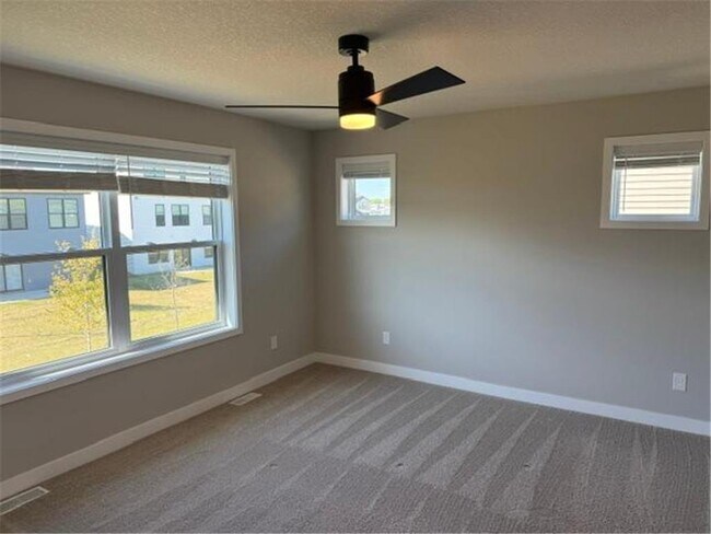 Building Photo - 10448 Robinwood Rd