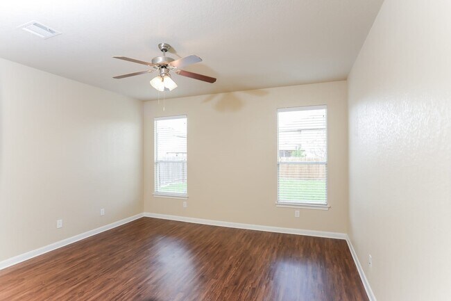 Building Photo - 8410 Western Way