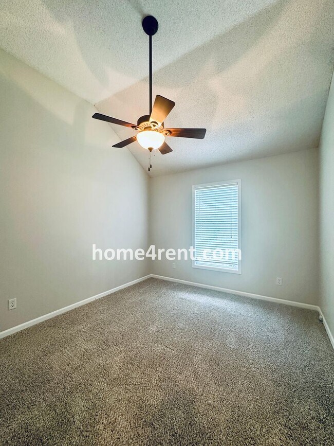 Building Photo - A Fantastic Four Bedroom, Olathe Home w/ N...