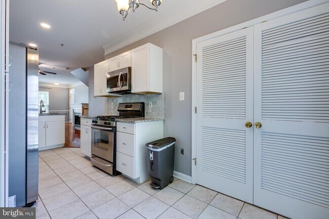 Building Photo - 11582 Cavalier Landing Ct