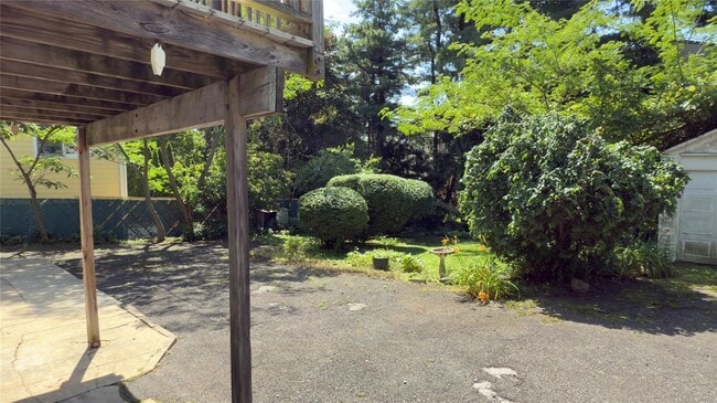 Building Photo - 130 Rockland Ave