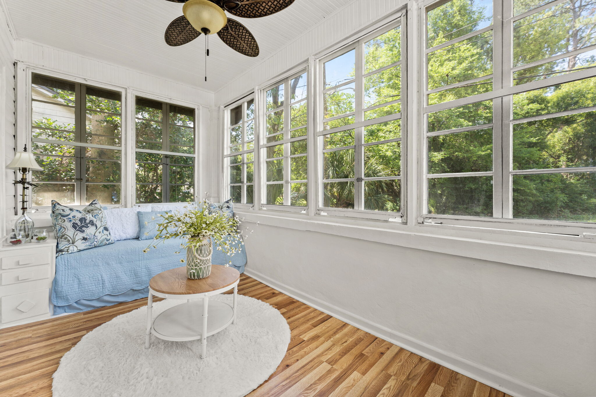Sunroom / Enclosed Front Porch - 593 Talbot Ave