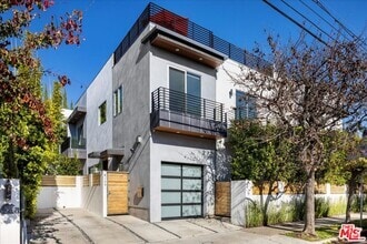 Building Photo - 8149 Waring Ave