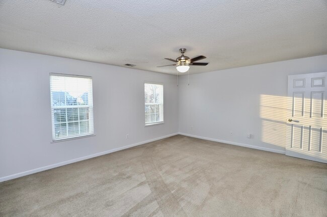 Building Photo - 1749 Mossberg Dr