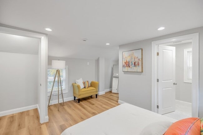 Building Photo - 58 Constance Rd