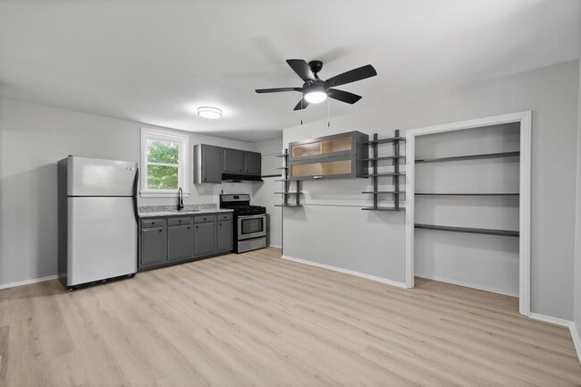 Primary Photo - BLACK FRIDAY DEAL! SCORE 50% OFF 1ST MONTH'S RENT IF SIGNED BY NOV. 28! Beautiful 2 bedroom home ...