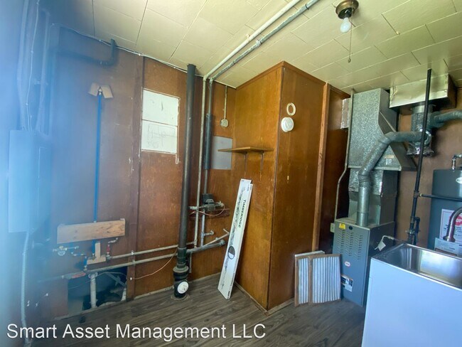 Building Photo - 2 br, 1 bath House - 5237 N 27th Street