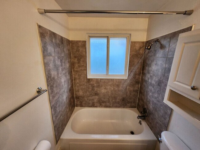 Building Photo - 7140 Alegre Cir